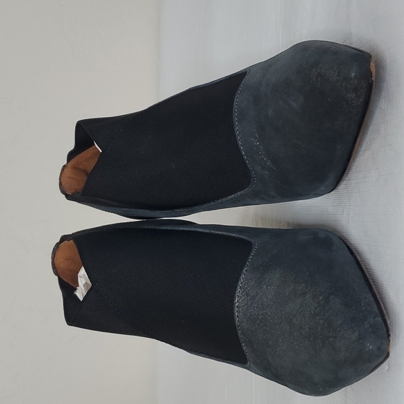 l'Amour Des Pieds Metallic Gray Leather Stiletto Ankle Booties Size 7.5 - Picture 7 of 13